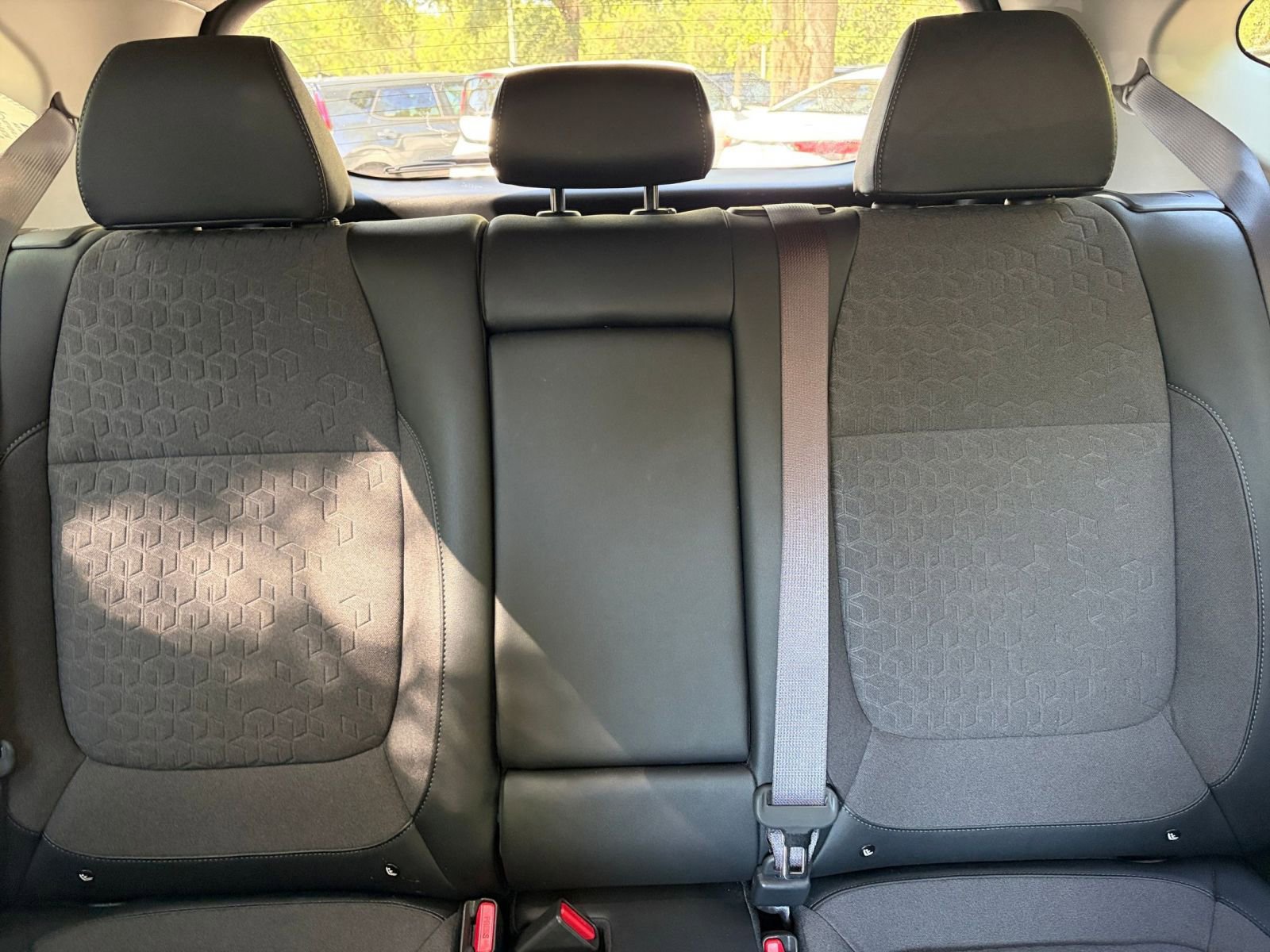 Used 2025 Kia Seltos S image 37