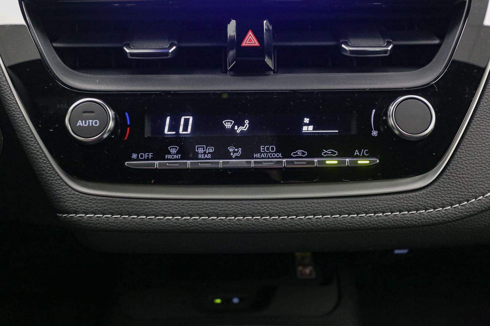 New 2026 Toyota Corolla SE FWD image 19