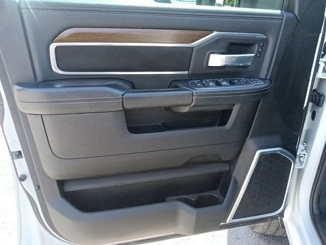 Used 2024 RAM 2500 Laramie AWD/4WD image 12