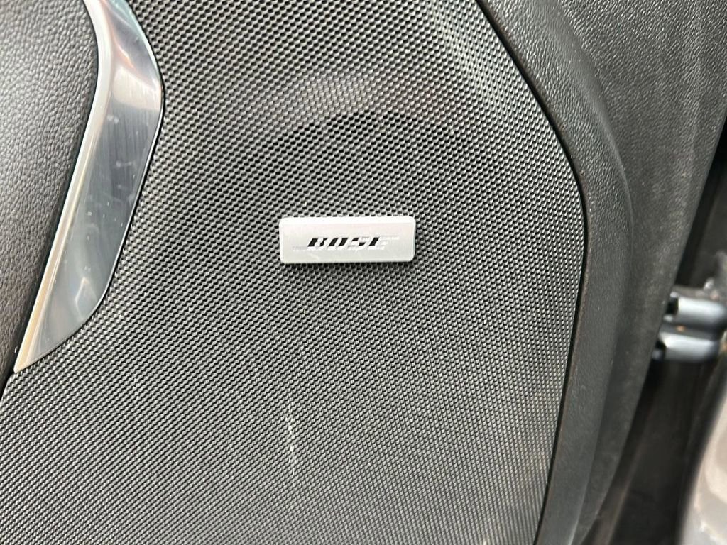 Used 2022 GMC Yukon SLT w/ SLT Luxury Package image 12