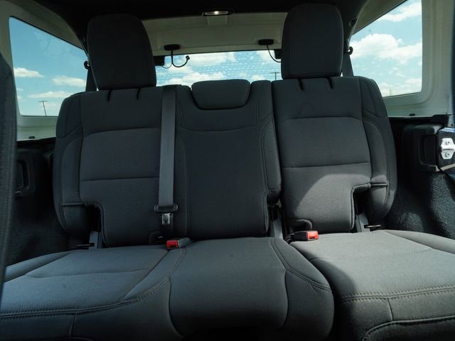 Used 2022 Jeep Wrangler Unlimited Sahara w/ Dual Top Group image 33