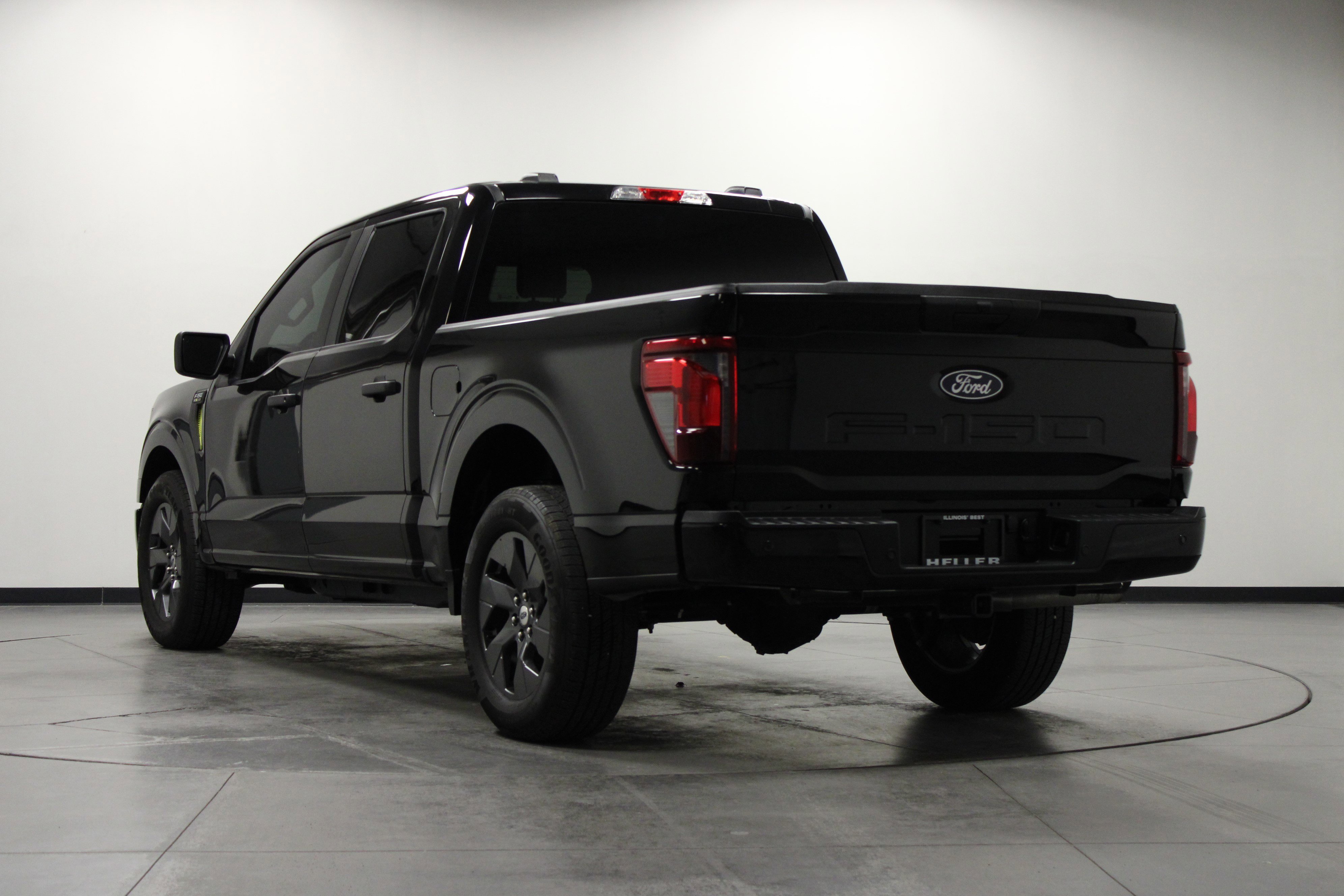 Used 2025 Ford F150 STX w/ Equipment Group 200A RWD image 6