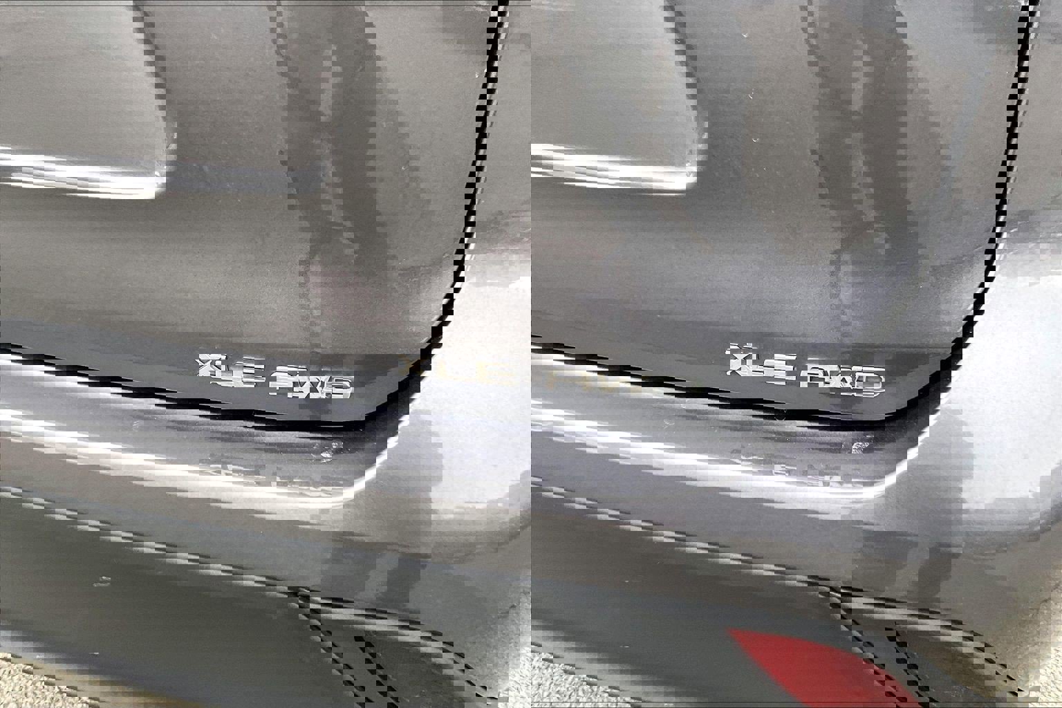 Used 2022 Toyota Highlander XLE image 8