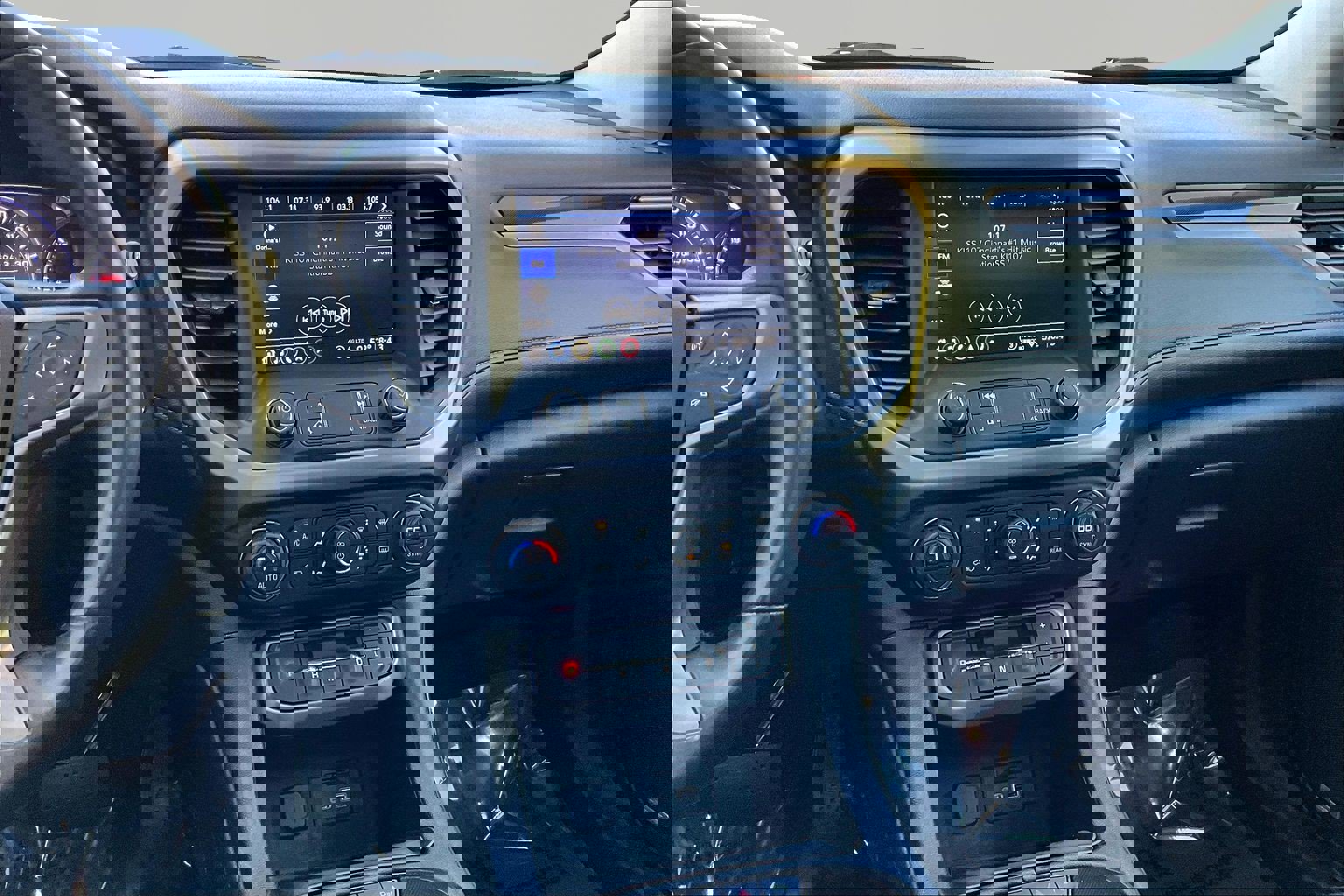 Used 2022 GMC Acadia AT4 w/ Technology Package image 9