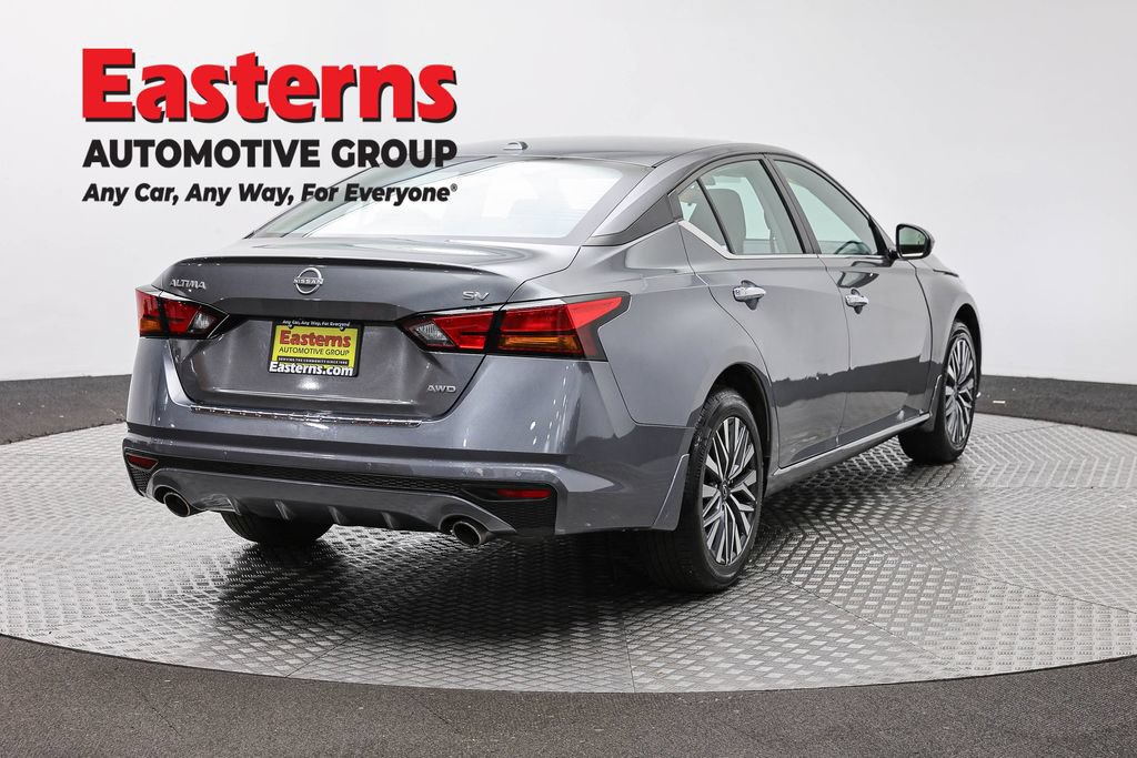 Used 2023 Nissan Altima 2.5 SV w/ SV Premium Package AWD/4WD image 5