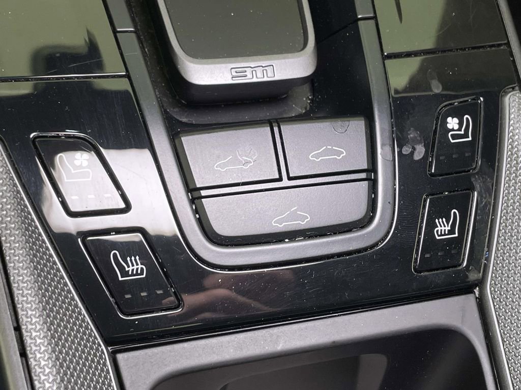 Certified 2025 Porsche 911 Carrera image 31