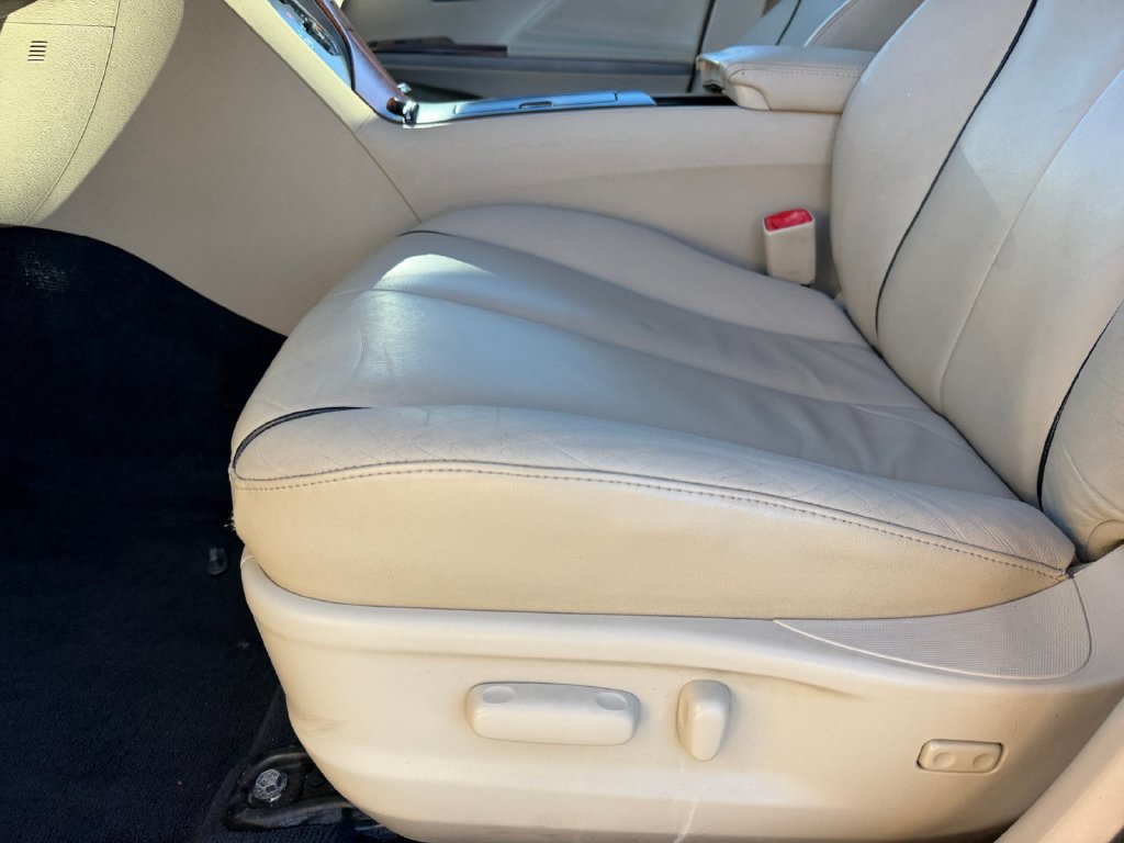 Used 2009 Toyota Venza AWD image 11