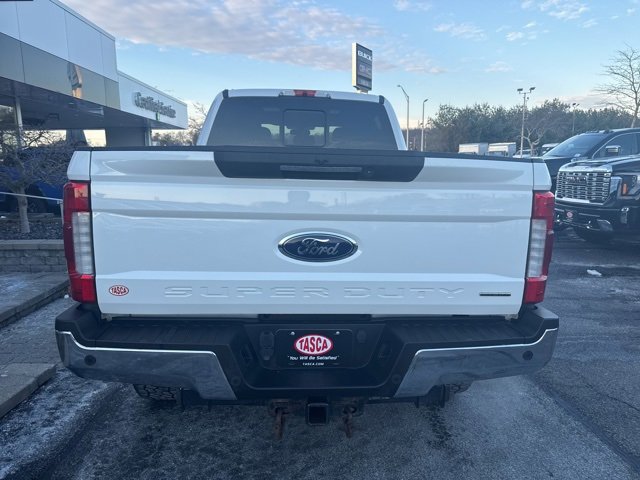 Used 2017 Ford F350 Lariat image 10