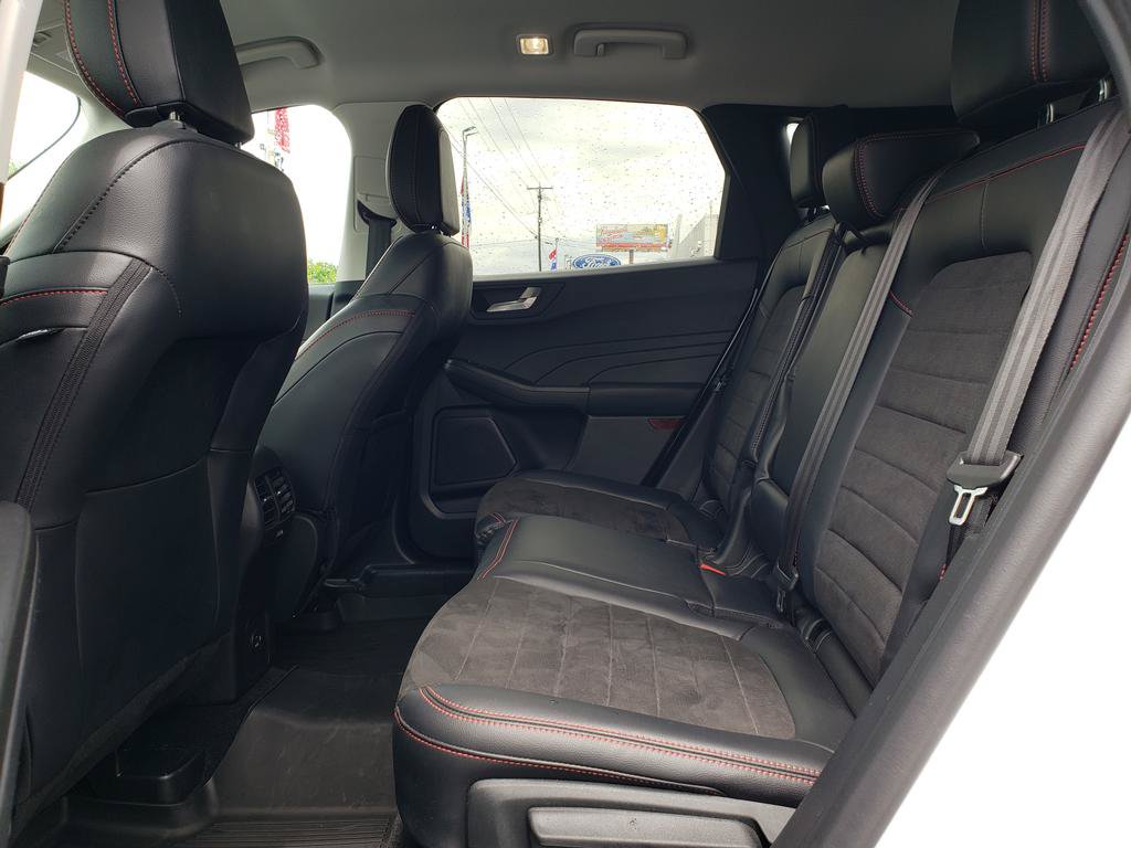 Used 2022 Ford Escape SEL w/ SEL Stealth AWD Package image 11