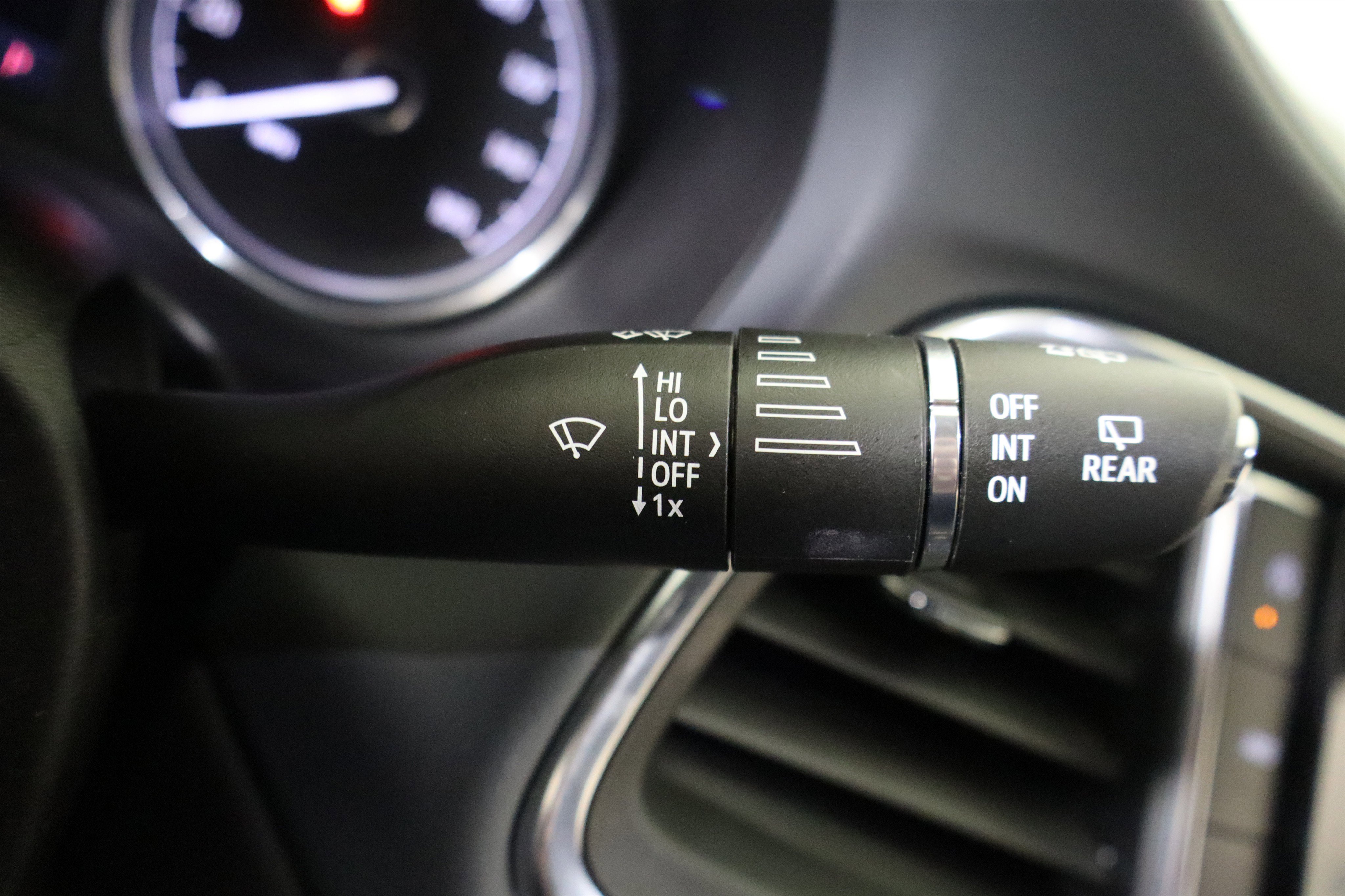 Certified 2024 Buick Enclave Essence w/ Sport Touring Edition image 32