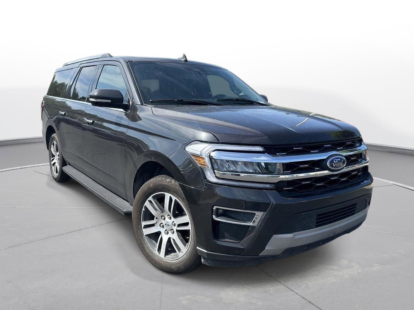 Used 2024 Ford Expedition Max Limited AWD/4WD image 4