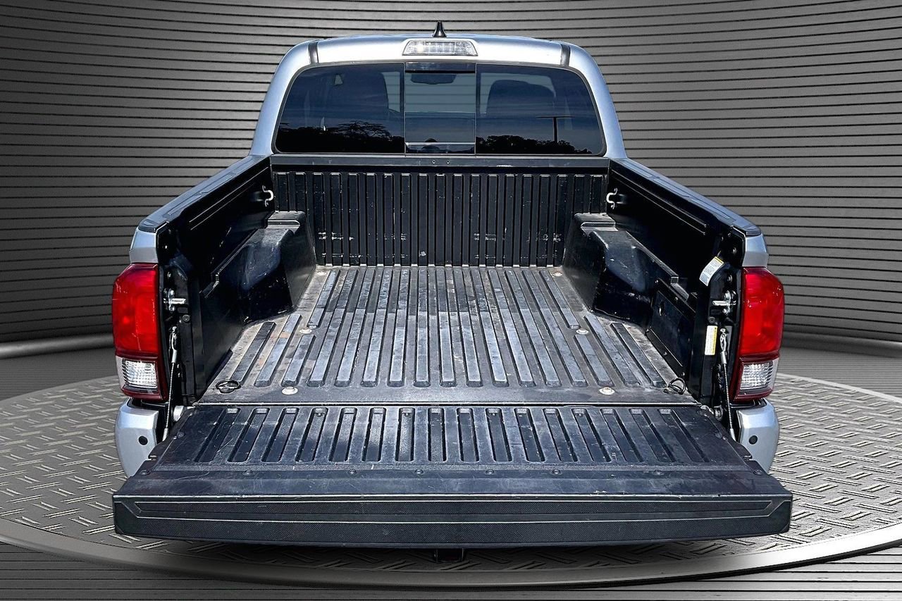 Used 2022 Toyota Tacoma SR5 image 37