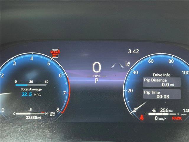 Used 2023 Toyota Highlander Limited FWD image 11