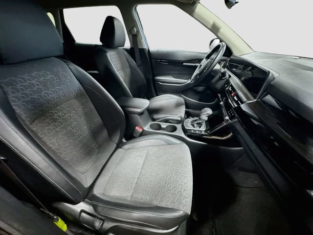 Used 2025 Kia Seltos S AWD/4WD image 28