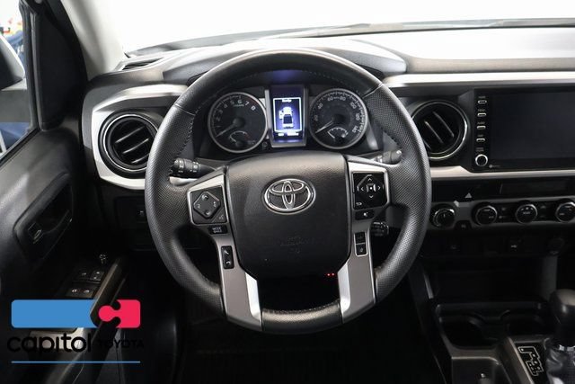 Certified 2022 Toyota Tacoma SR5 AWD/4WD image 15