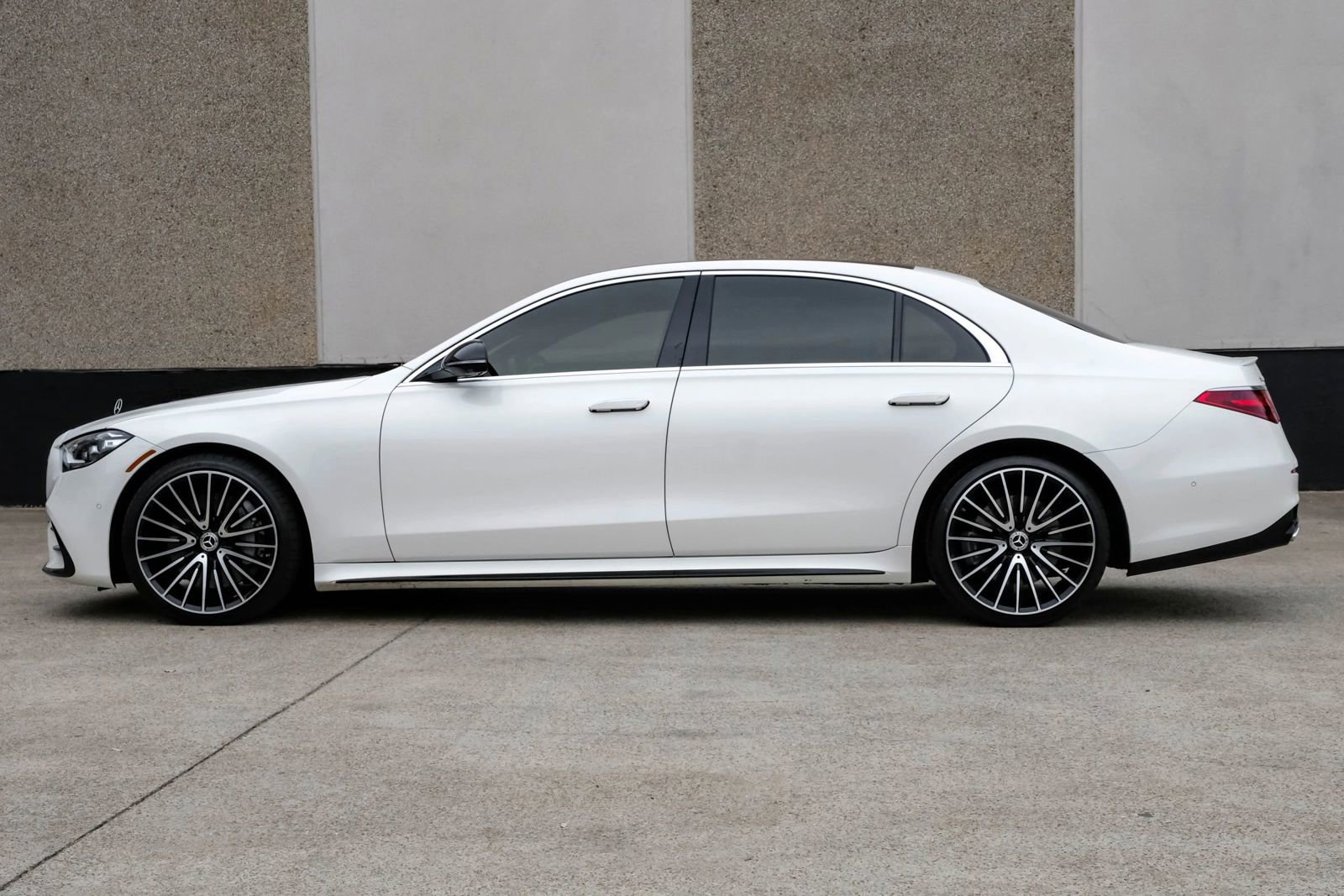 Used 2022 Mercedes-Benz S 580 4MATIC Sedan image 17