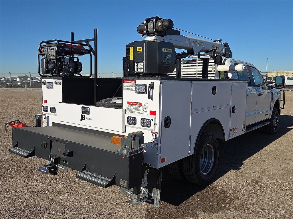 New 2025 Ford F350 XL w/ XL Chrome Package image 4