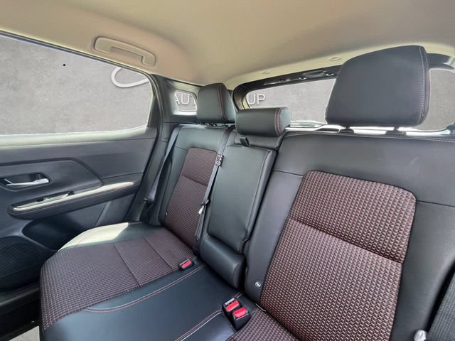 Used 2025 Nissan Kicks SR AWD/4WD image 22