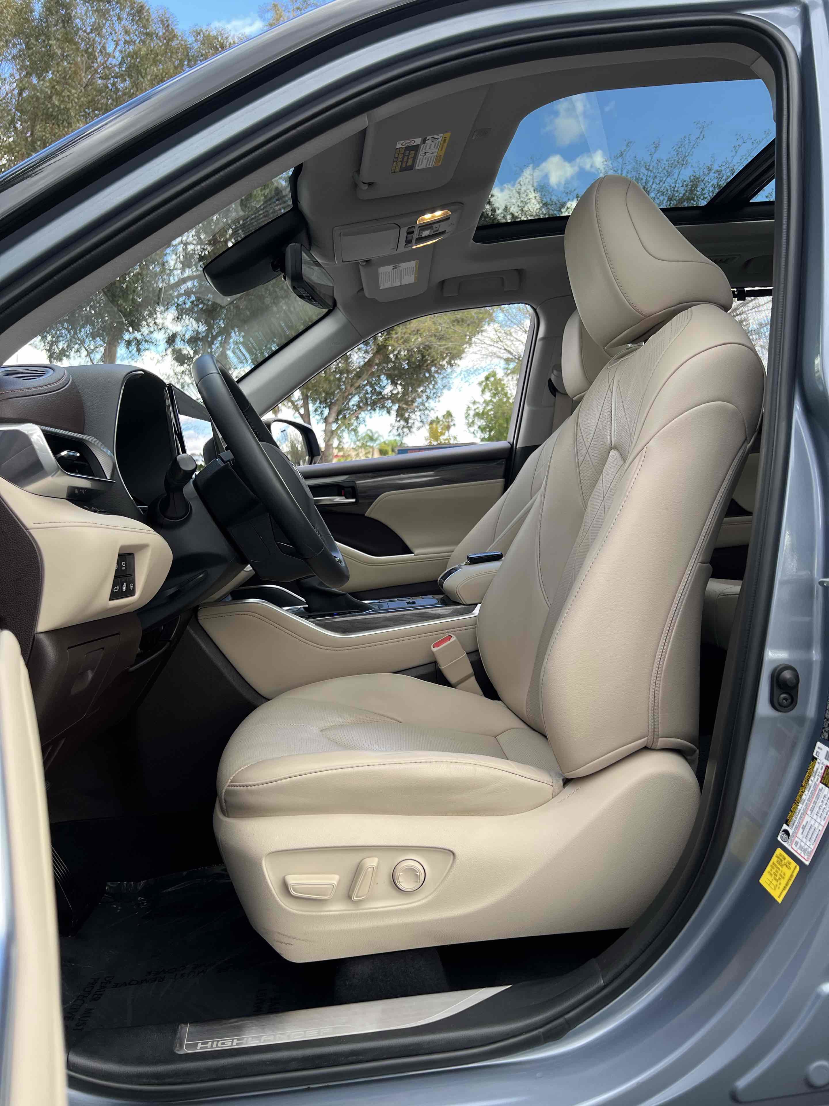 Used 2020 Toyota Highlander Platinum image 48