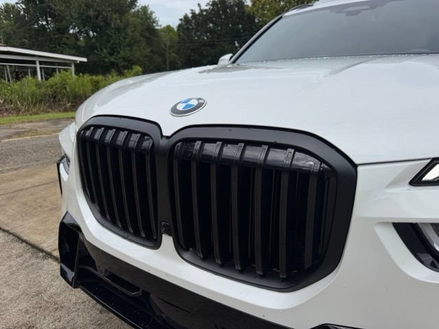 Used 2026 BMW X7 xDrive40i w/ M Sport Package AWD/4WD image 2