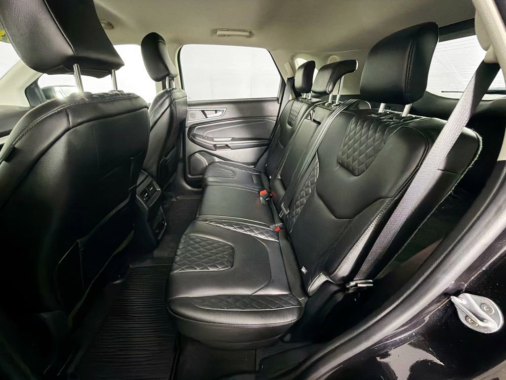 Used 2024 Ford Edge Titanium image 23