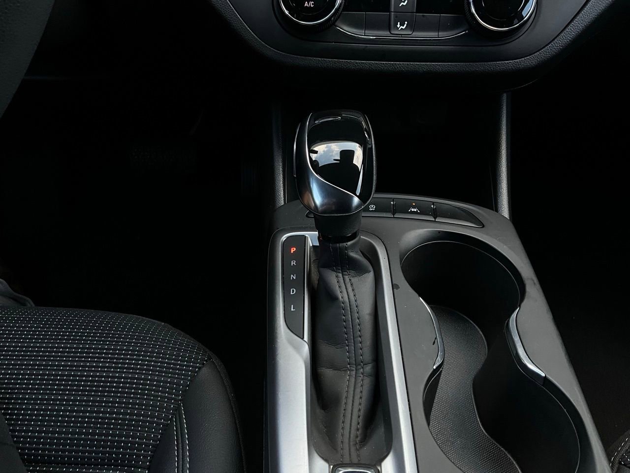 Used 2025 Buick Envista Preferred image 22