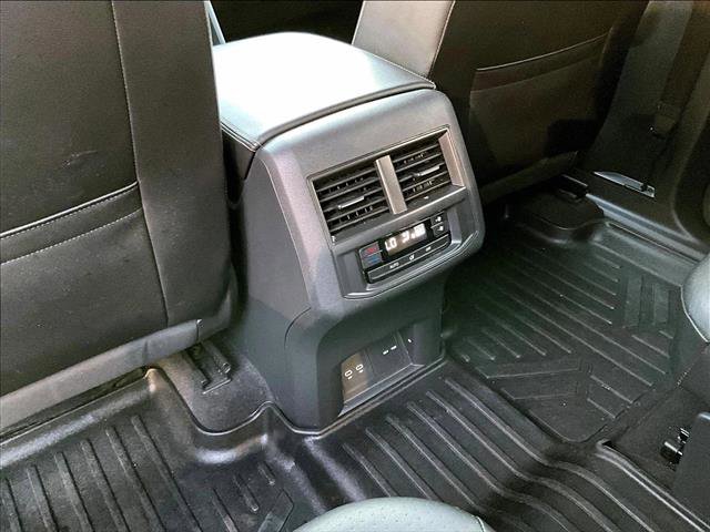 Used 2022 Volkswagen Atlas SEL image 25