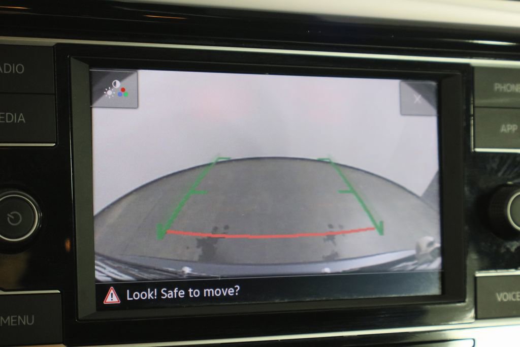 Used 2023 Volkswagen Taos S image 32