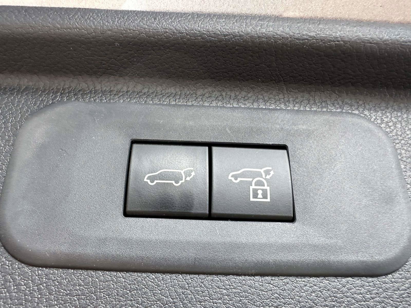 Used 2024 Toyota Grand Highlander AWD Hybrid image 11