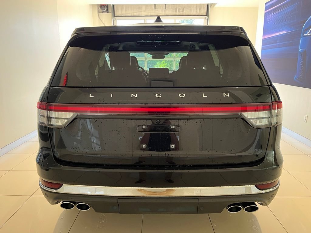 Used 2026 Lincoln Aviator Reserve AWD/4WD image 9