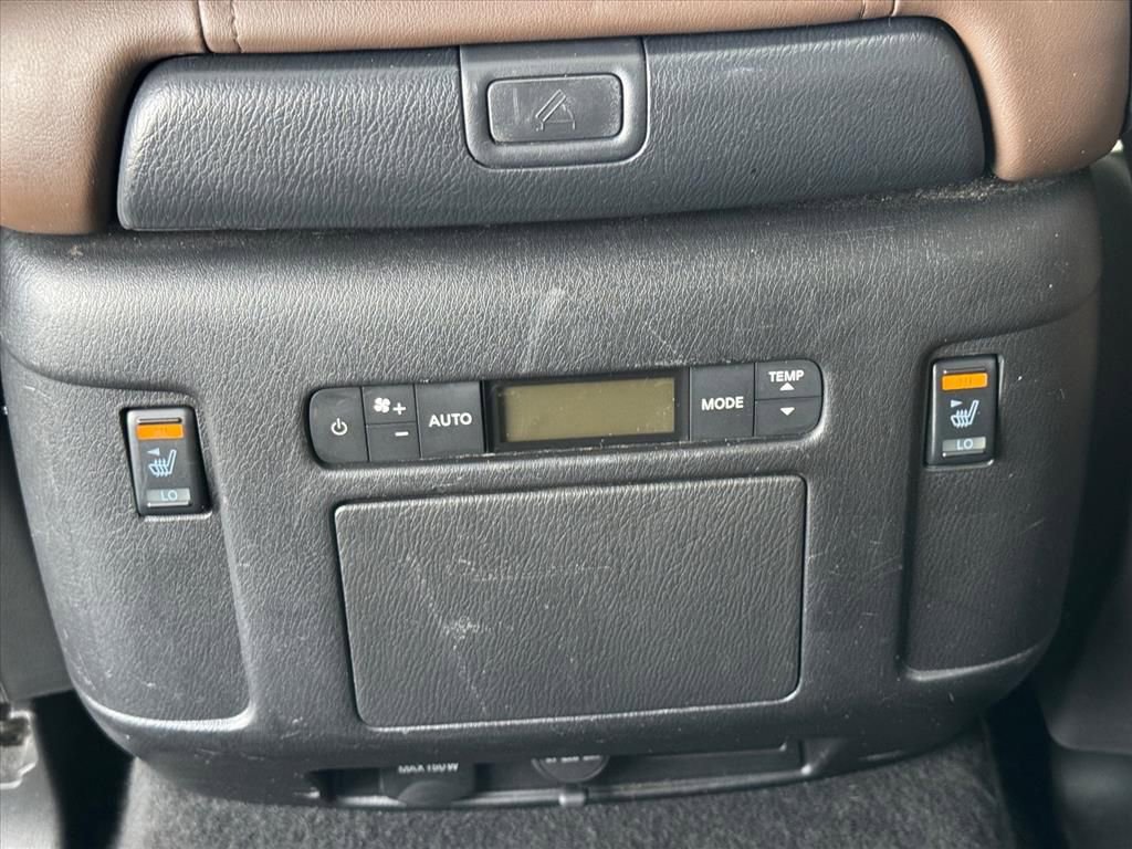 Used 2022 Nissan Armada Platinum w/ Captain's Chairs Package image 14