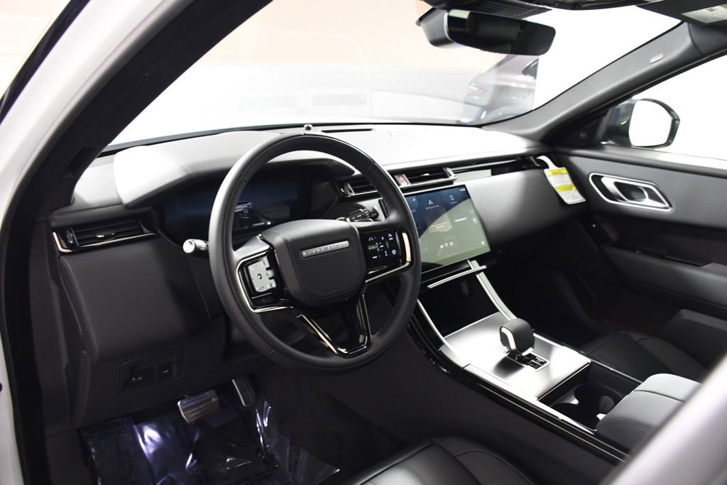New 2026 Land Rover Range Rover Velar Dynamic SE AWD/4WD image 12