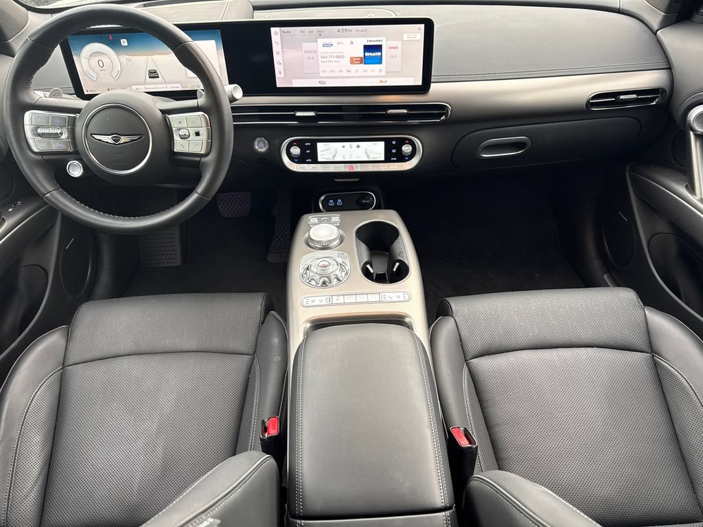 Used 2025 Genesis GV60 Advanced AWD/4WD image 23