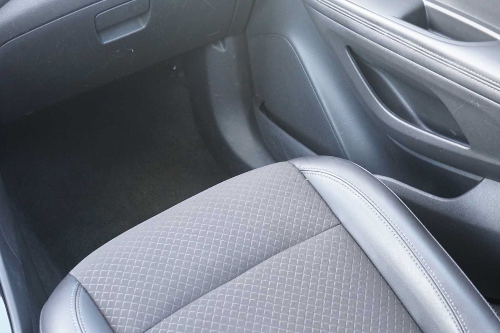 Used 2019 Buick Encore Preferred w/ Safety Package FWD image 23