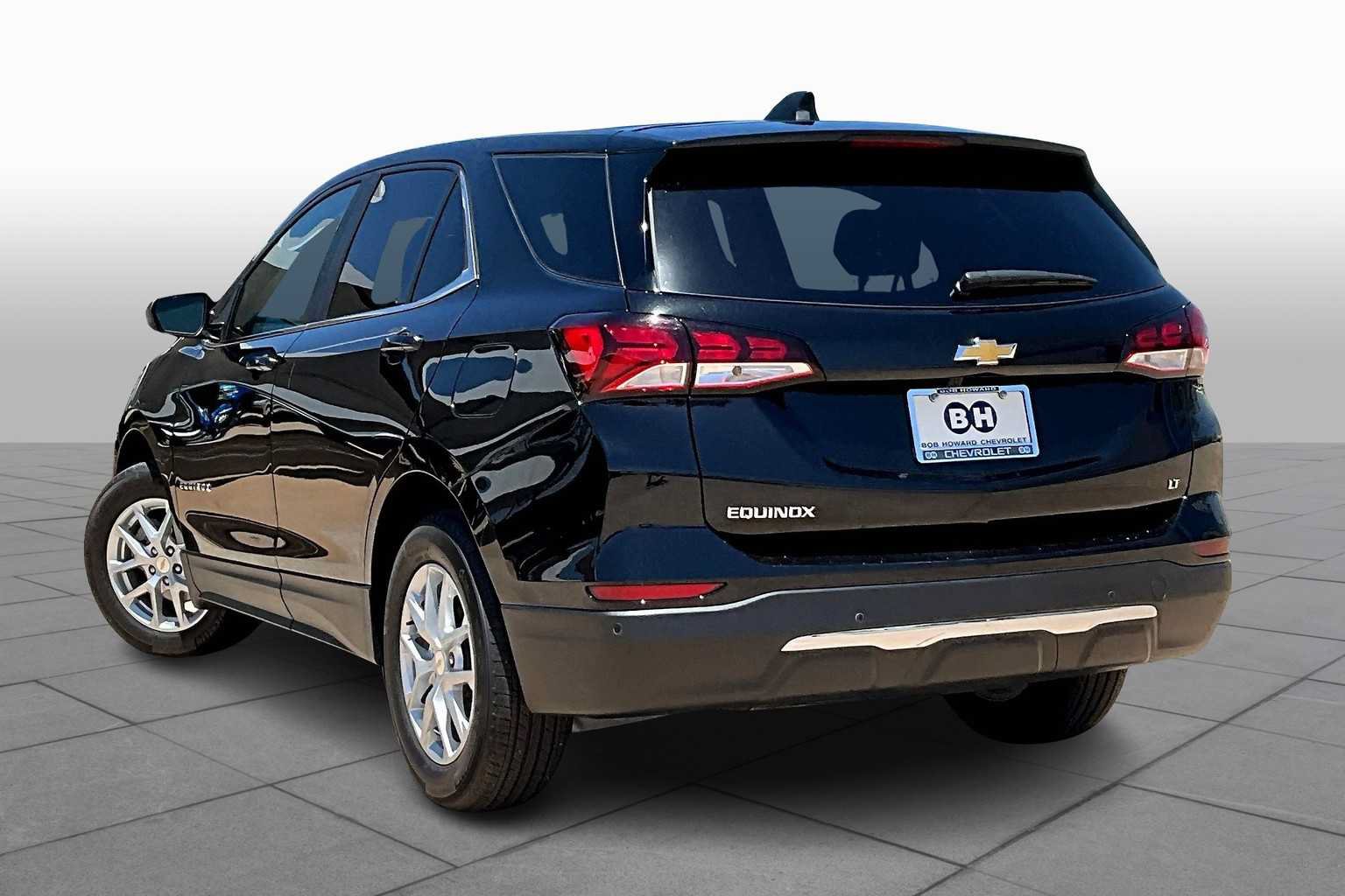 Used 2023 Chevrolet Equinox LT FWD image 12
