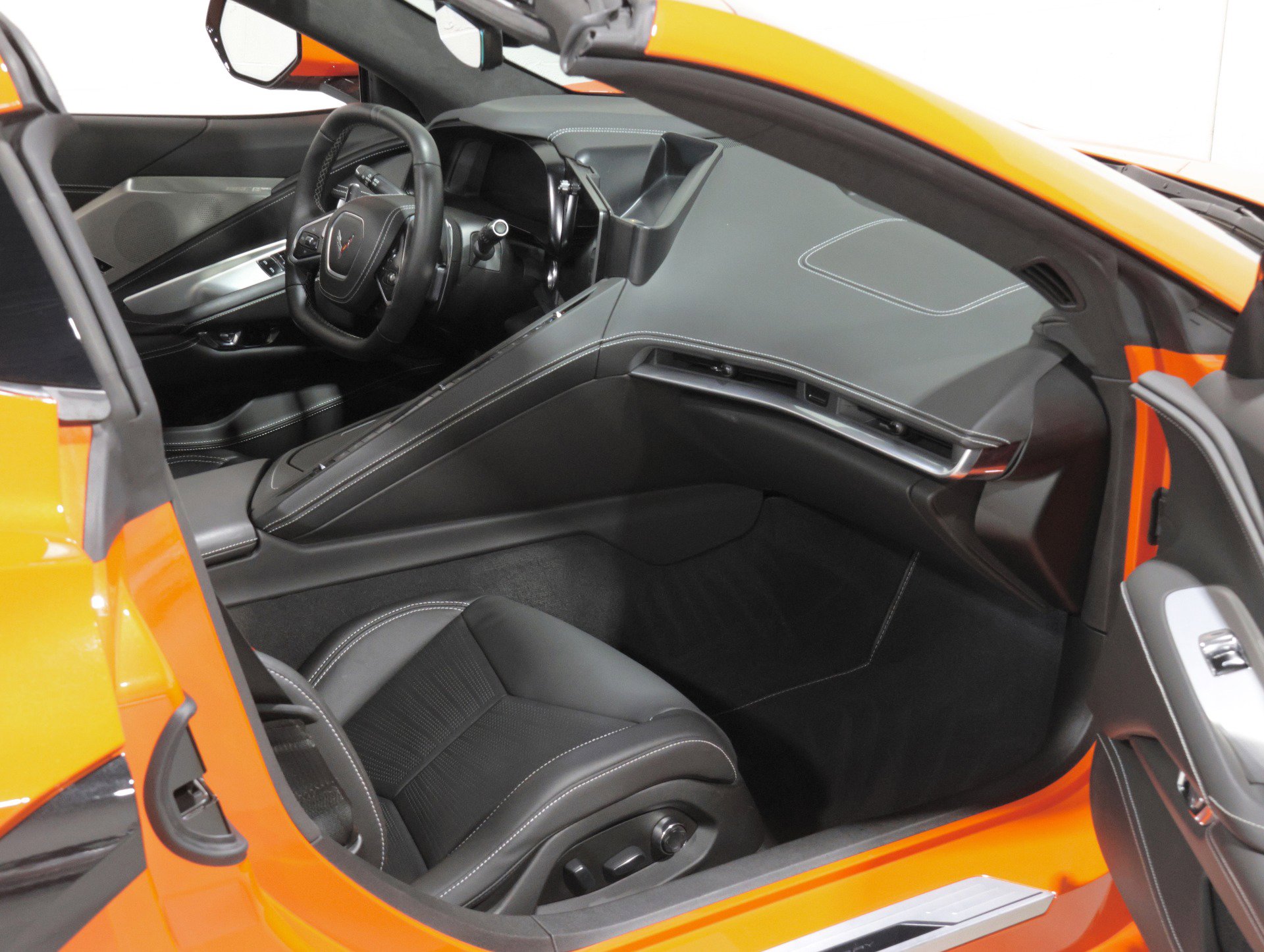 Used 2021 Chevrolet Corvette Stingray Premium Cpe w/ Z51 Performance Package image 82