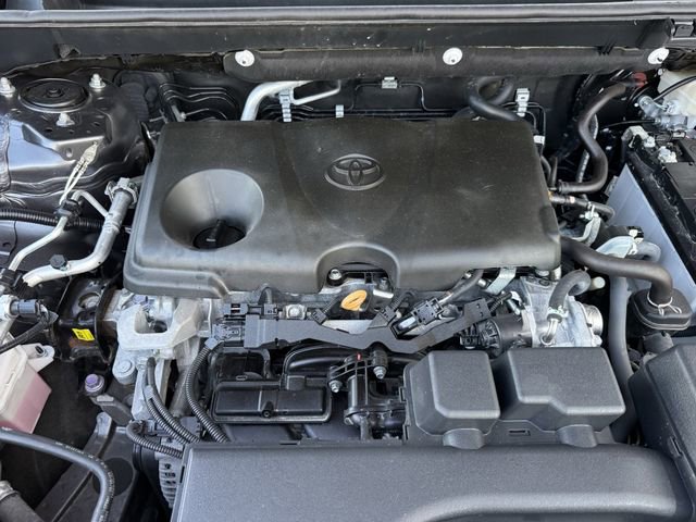 Used 2024 Toyota RAV4 XLE image 33