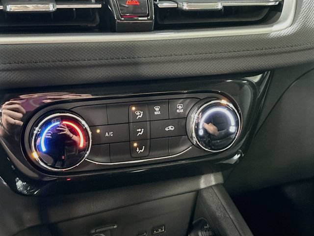 New 2026 Chevrolet TrailBlazer LT w/ Midnight Edition FWD image 16