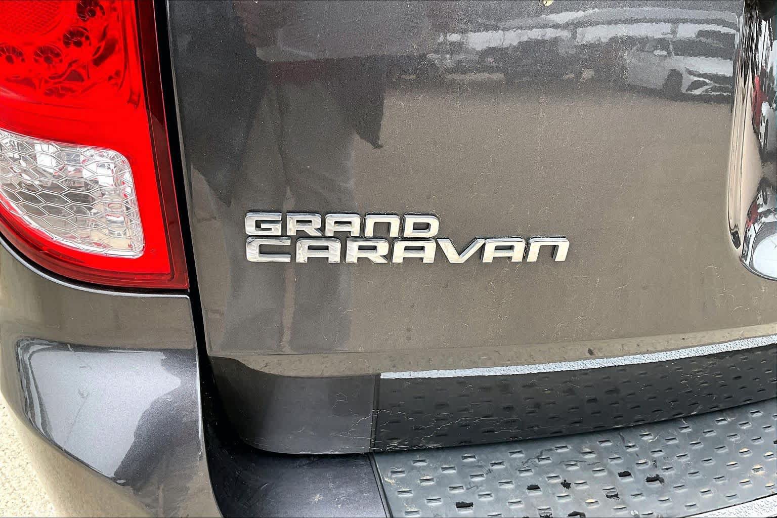 Used 2020 Dodge Grand Caravan SXT FWD image 15