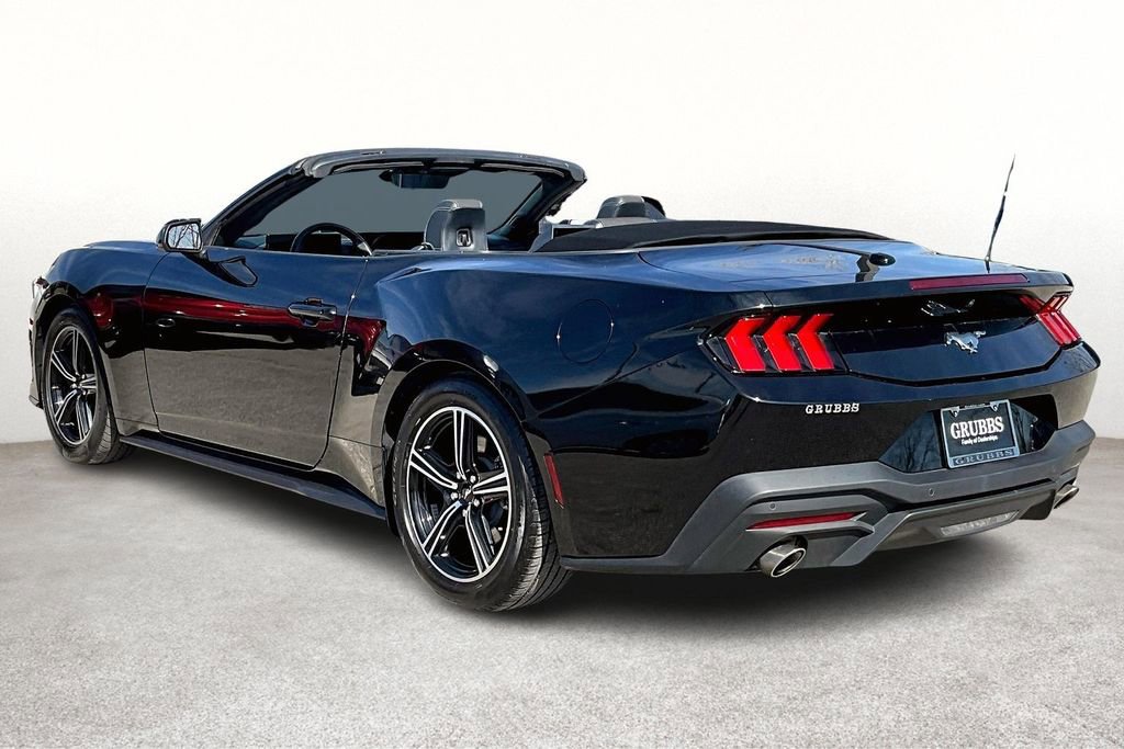Used 2024 Ford Mustang Convertible RWD image 15
