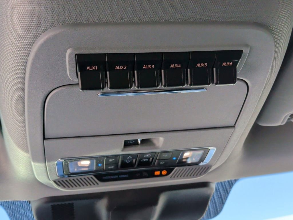 New 2026 Ford F250 Lariat image 23