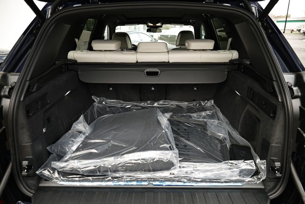 New 2026 BMW X5 xDrive50e w/ Executive Package image 32
