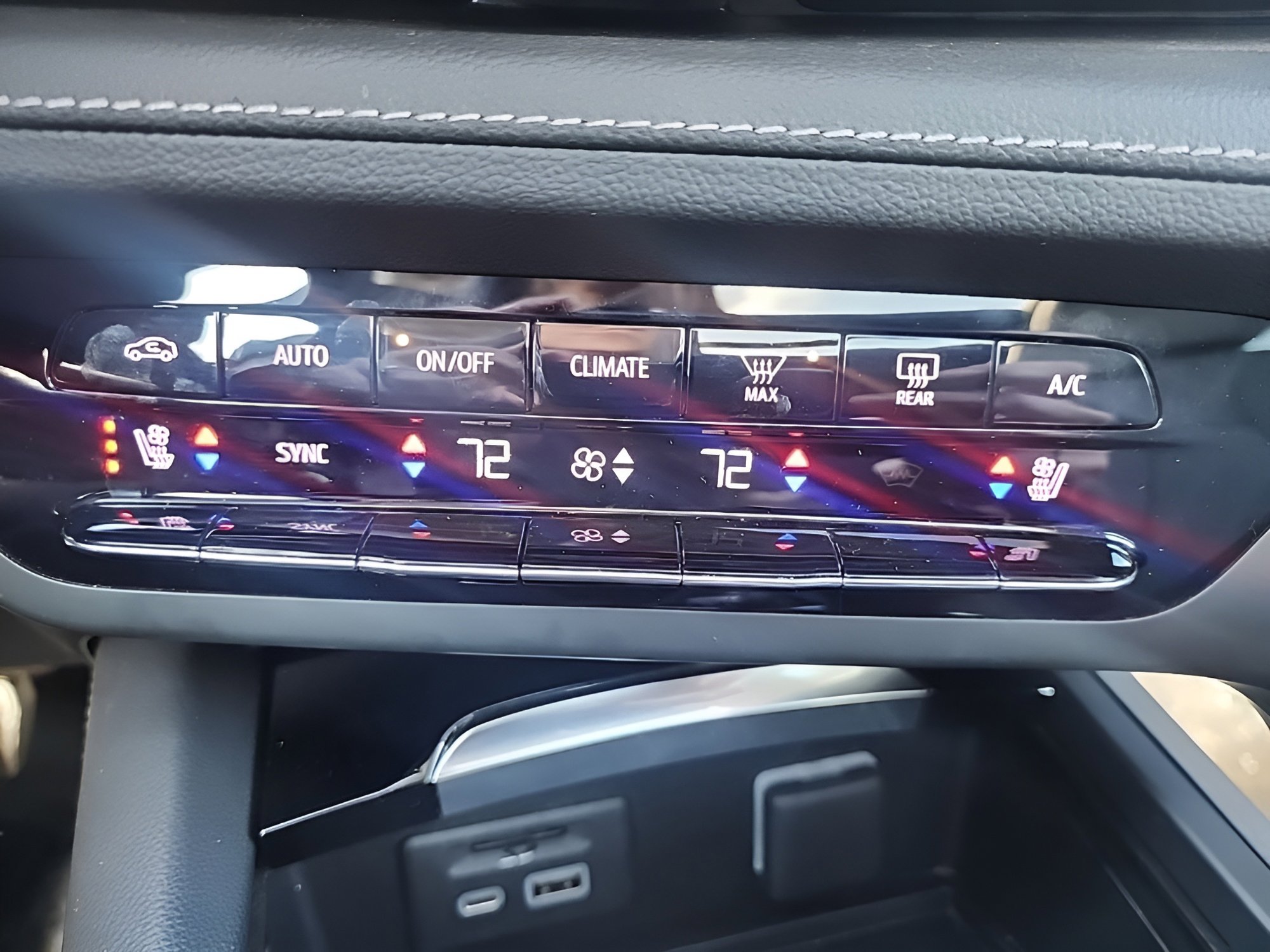 Used 2023 Buick Envision Avenir image 20