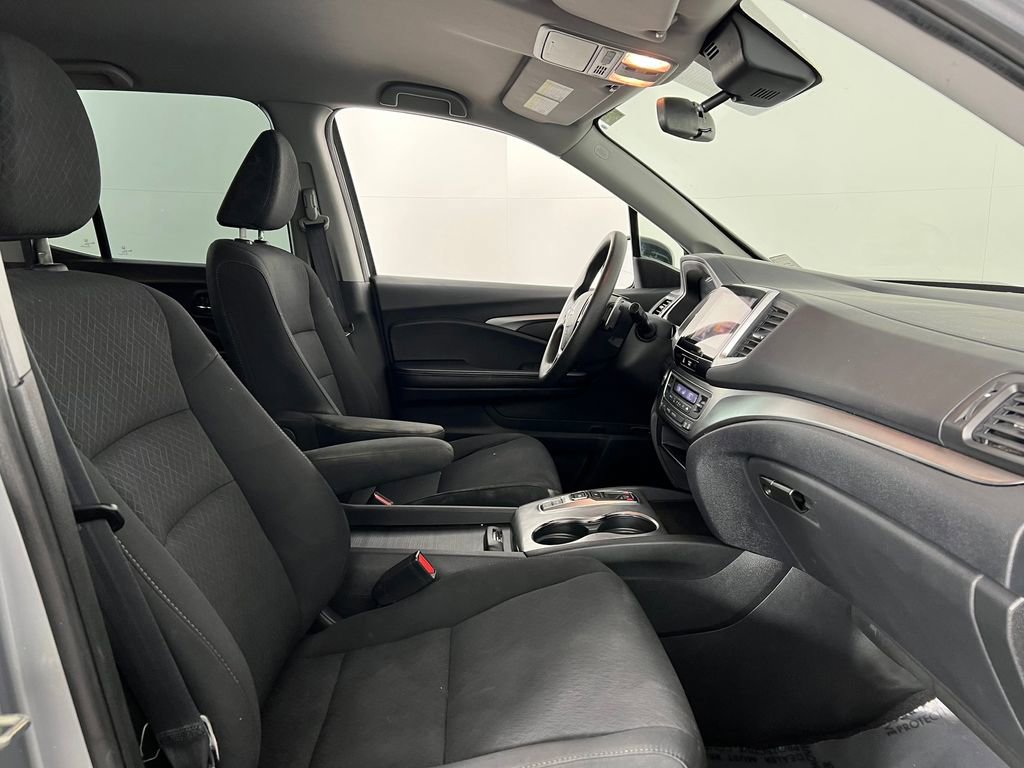 Used 2020 Honda Ridgeline Sport image 13