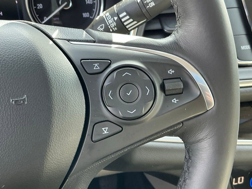 Used 2020 Buick Enclave Premium w/ Sun and Sites Package image 38