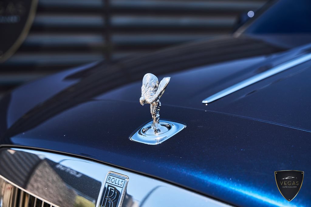 Used 2017 Rolls-Royce Wraith RWD image 8