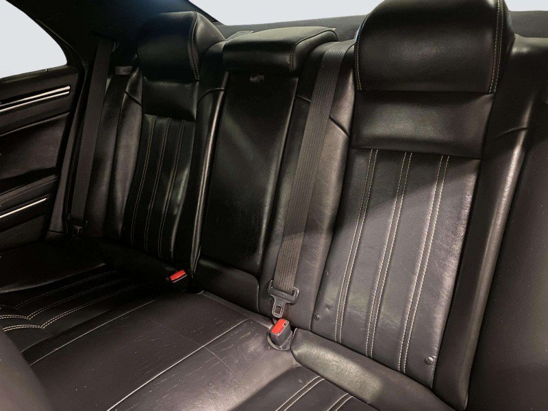 Used 2019 Chrysler 300 S RWD image 26
