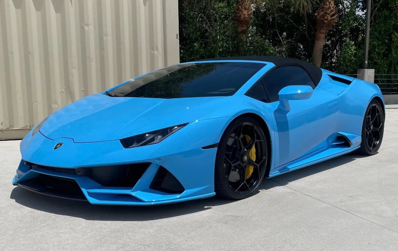 Used 2022 Lamborghini Huracan EVO AWD/4WD image 3