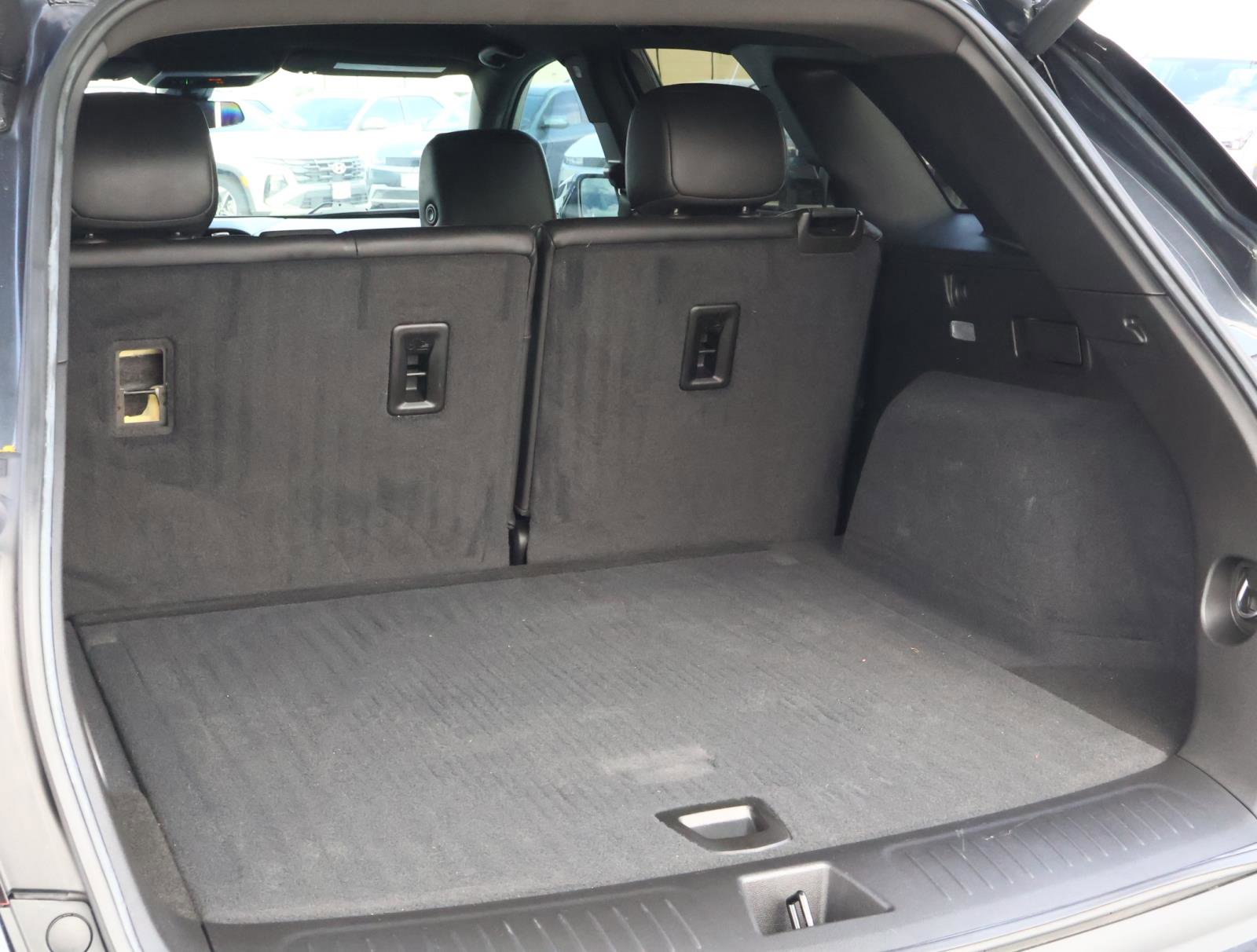 Used 2022 Cadillac XT5 Luxury image 25