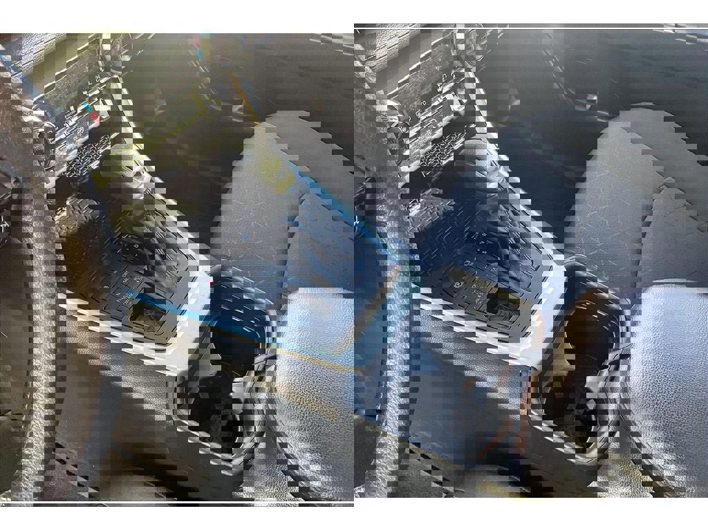 Used 2021 Toyota RAV4 XLE w/ Convenience Package image 15